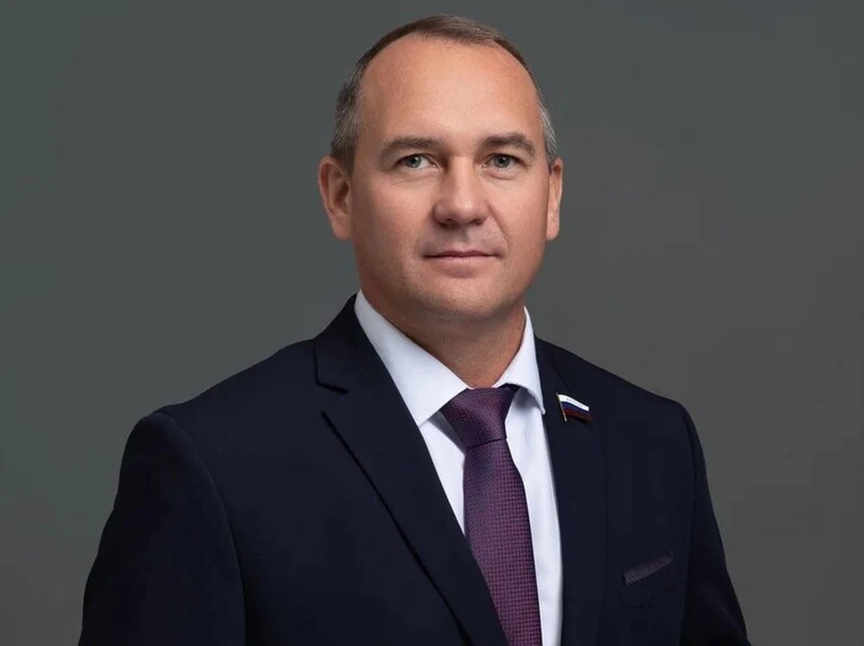 Евгений Чинцов поздравил нижегородцев с Днем народного единства. ФОТО: Дума Нижнего Новгорода.