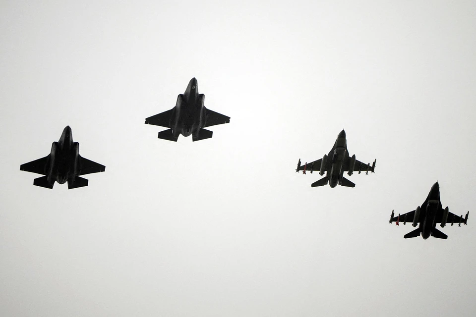 Брюссель подписал с Вашингтоном контракт на закупку более 30 истребителей пятого поколения F-35