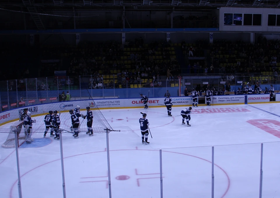 Следующий матч «волки» проведут 6 ноября в Перми с «Молотом». Начало игры в 17:00.