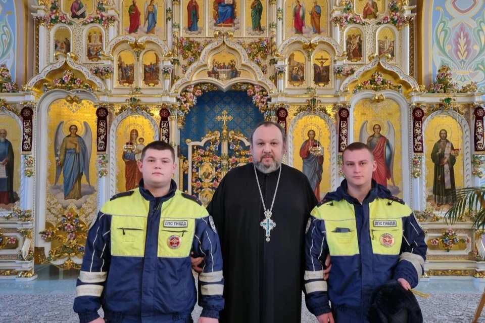 В Свердловской области сотрудники ГАИ спасли мальчика с аппендицитом. Фото: Госавтоинспекция Свердловской области