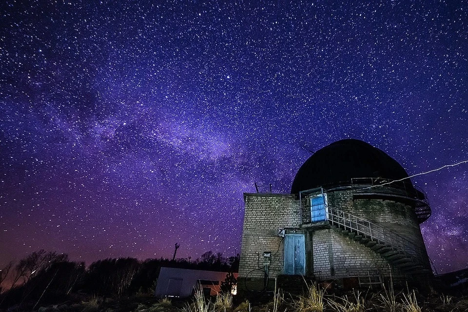 В небе Нью-Йорка заметили необычные «кружащиеся огни»: странное явление вызвало панику у жителей