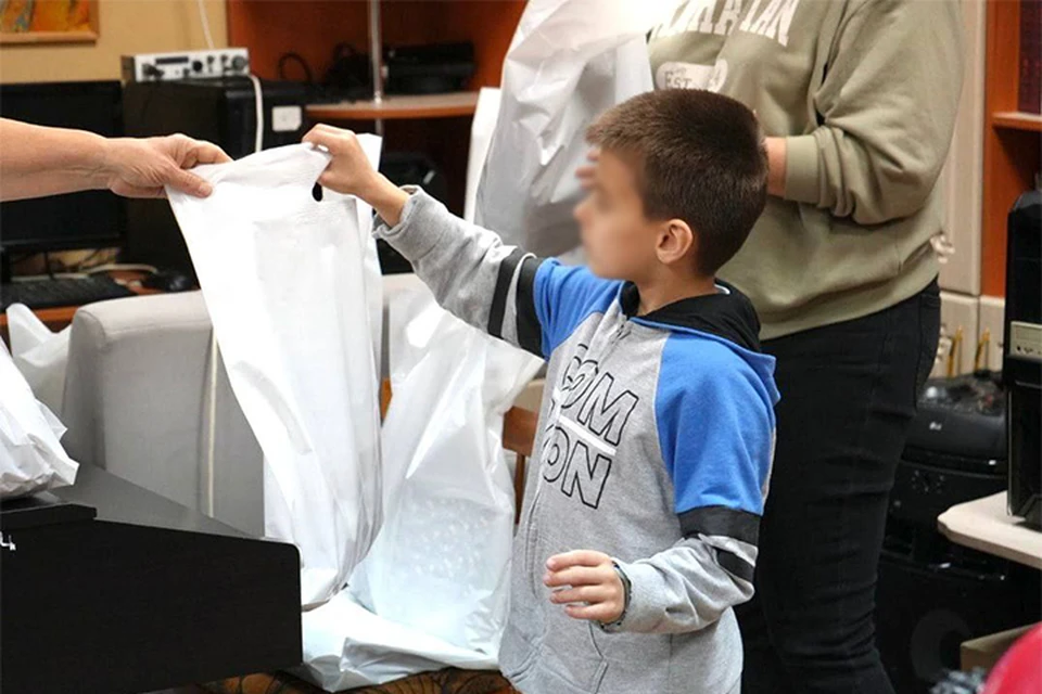 Ярославские энергетики подарили праздник воспитанникам детского дома. ФОТО: ПАО «Россети Центр – Ярэнерго»