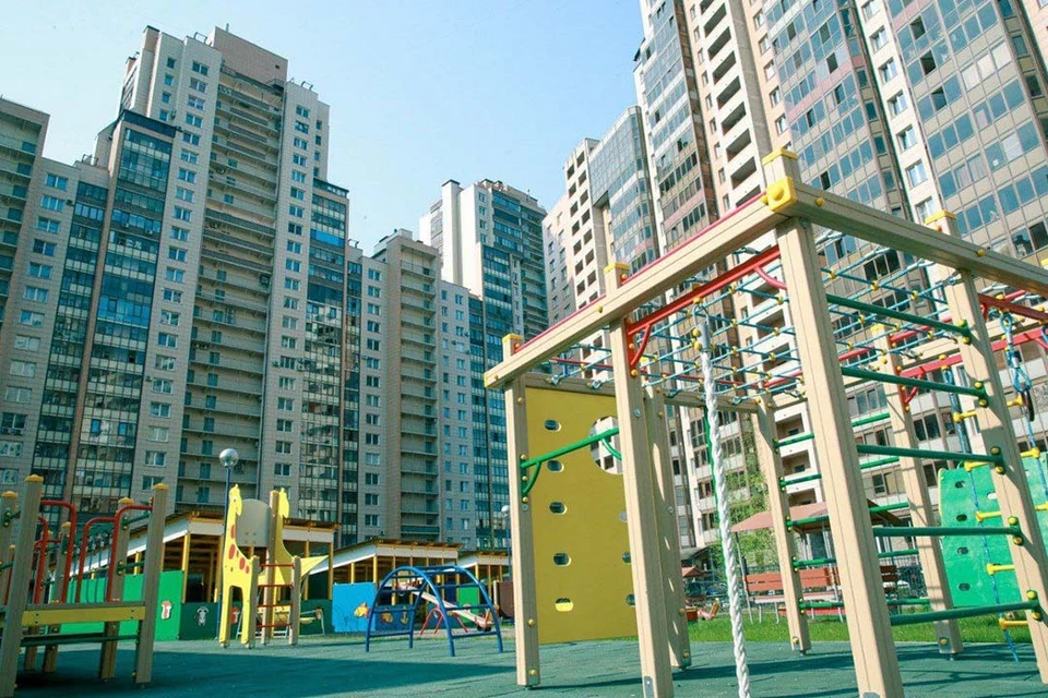 Мерой социальной поддержки воспользовались более 18 тысяч многодетных родителей. Фото: Смольный