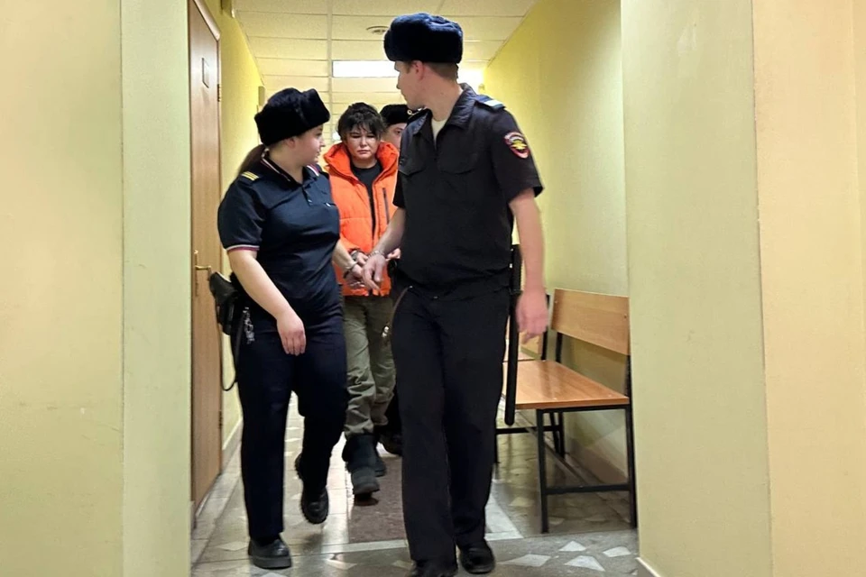 Эльвира утверждает, что она не виновата в том, что случилось с дочкой.