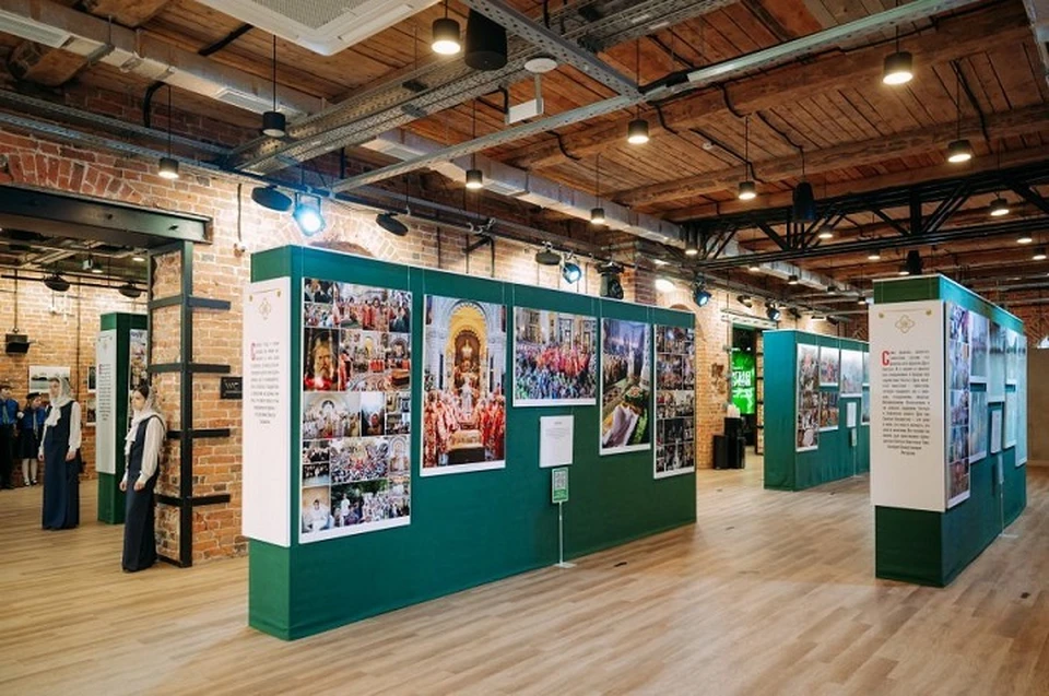 На выставке представлено более 300 фотографий. Фото: Департамент информационной политики региона