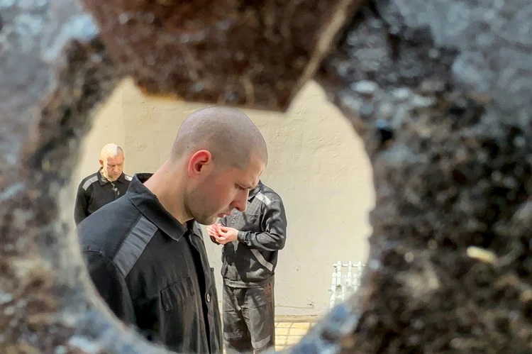 Восемь тысяч файлов с детской порнографией: на Камчатке учителя музыки отправили в колонию за совращение подростков