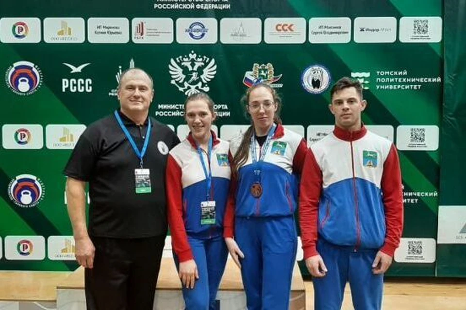 Гиревики выступили в Томске