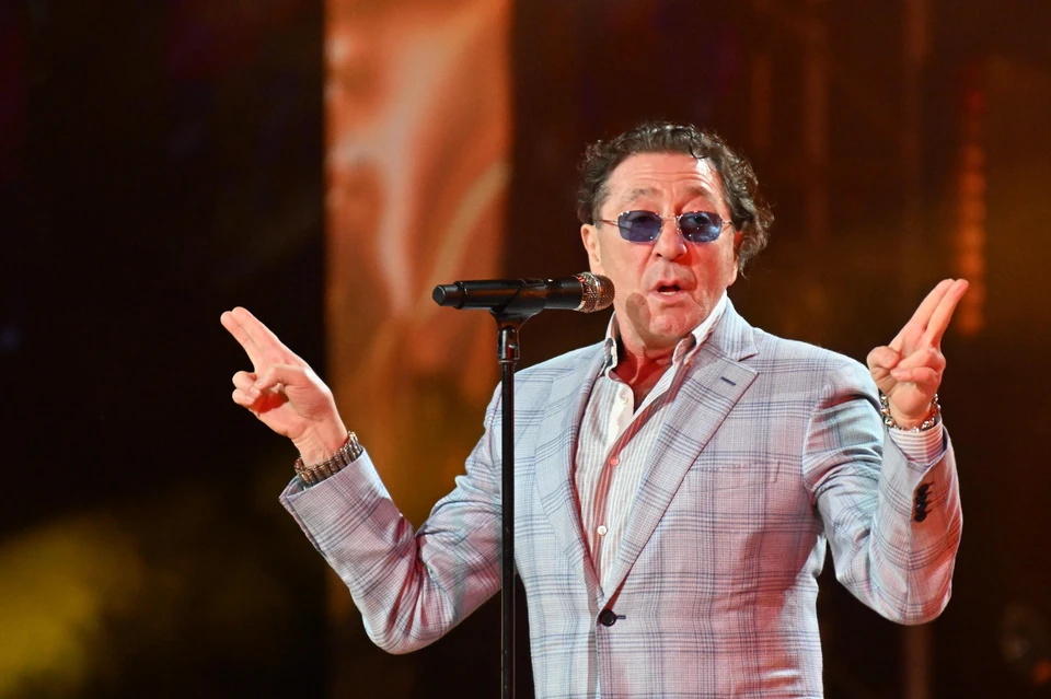 В новогоднюю ночь звезды эстрады часто работают за двойной гонорар