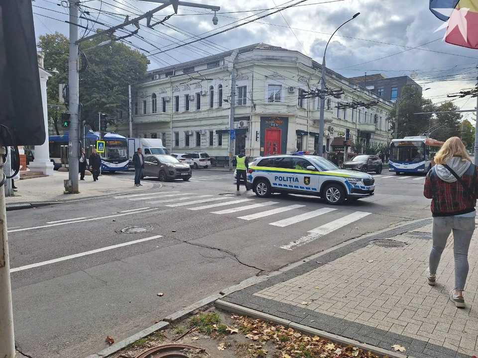 Временно ограничен доступ в некоторые общественные места столицы. Фото: КП