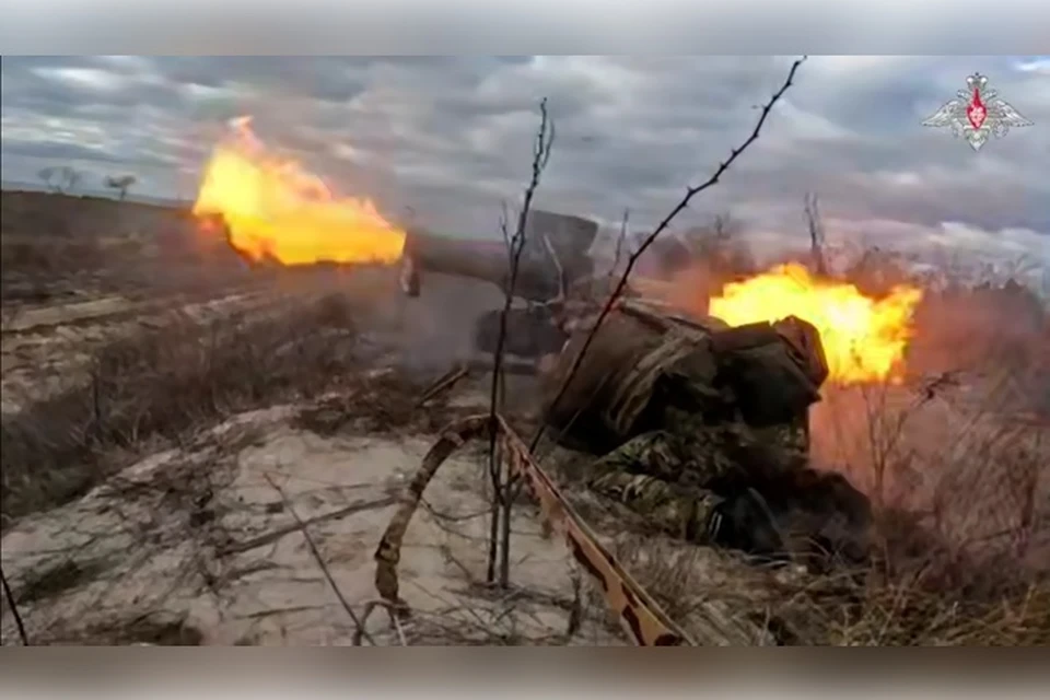 Противотанкисты поражают цель на днепровском острове. Фото: минобороны России