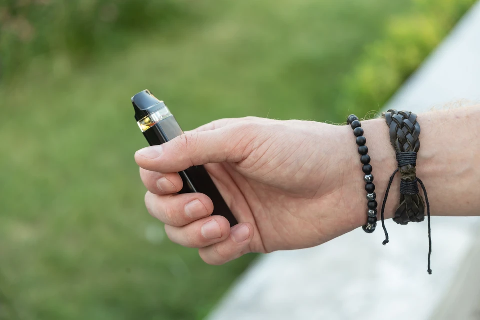 74% нижегородцев одобряют запрет вейпов.