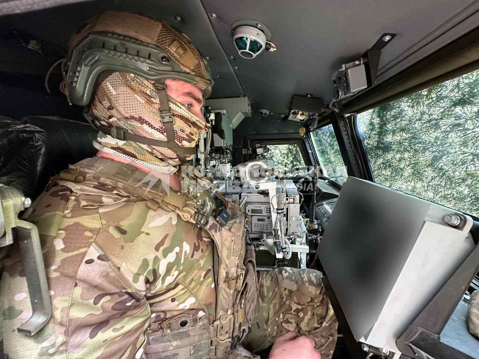 Одно из промышленных предприятий получило повреждения от обломков сбитого дрона.