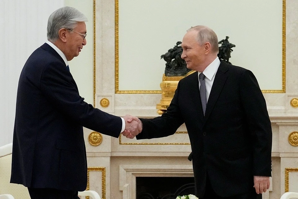 Москва и Астана готовы продолжать улучшать условия пребывания граждан двух стран на территориях друг друга