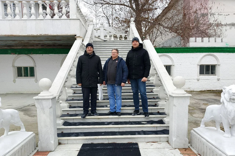 Представители ООО «Горные технологии» на предприятии «Коелга-Мрамор».