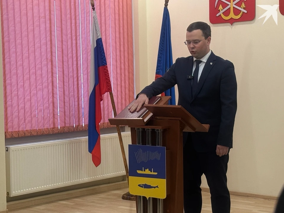 Единогласно парламентарии поддержали Ивана Лебедева - за него был 21 голос, за Николая Малова - ноль голосов.