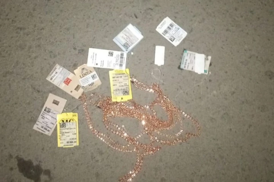 Преступление было совершено в светлое время суток на проспекте Ленина.