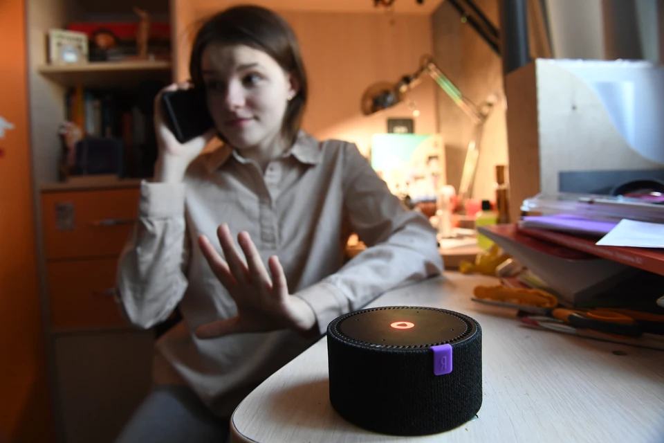 Жительница Москвы поймала мужа на измене с помощью колонки с откровенной музыкой