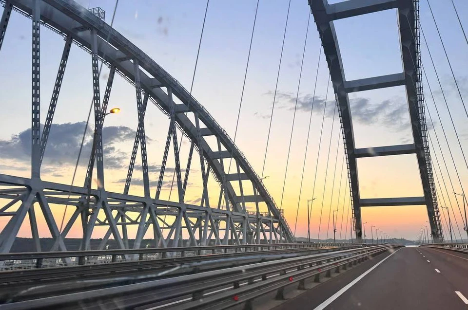 Пробки на Крымском мосту нет