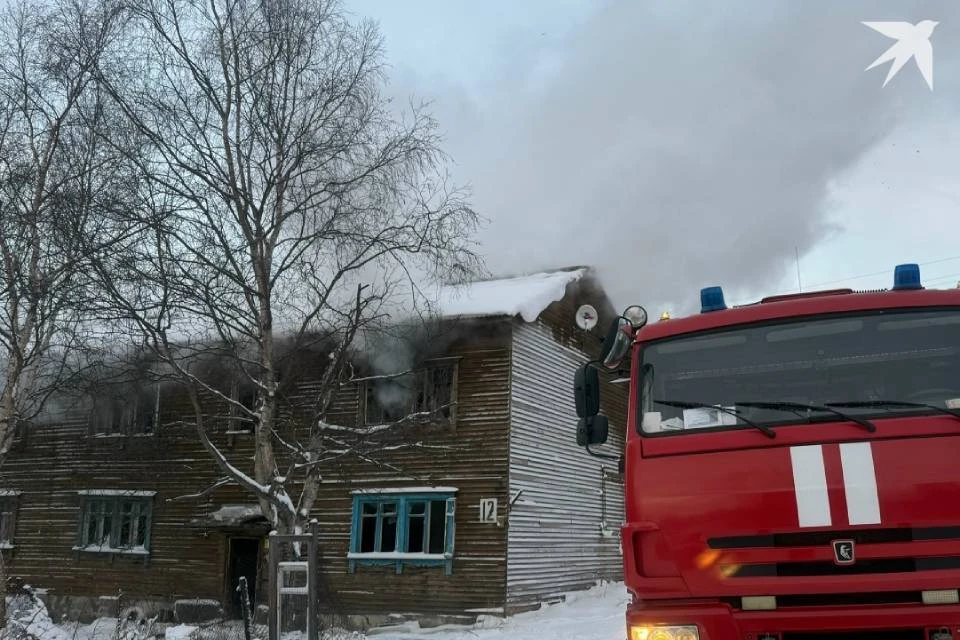 Пожар случился в нежилом здании.