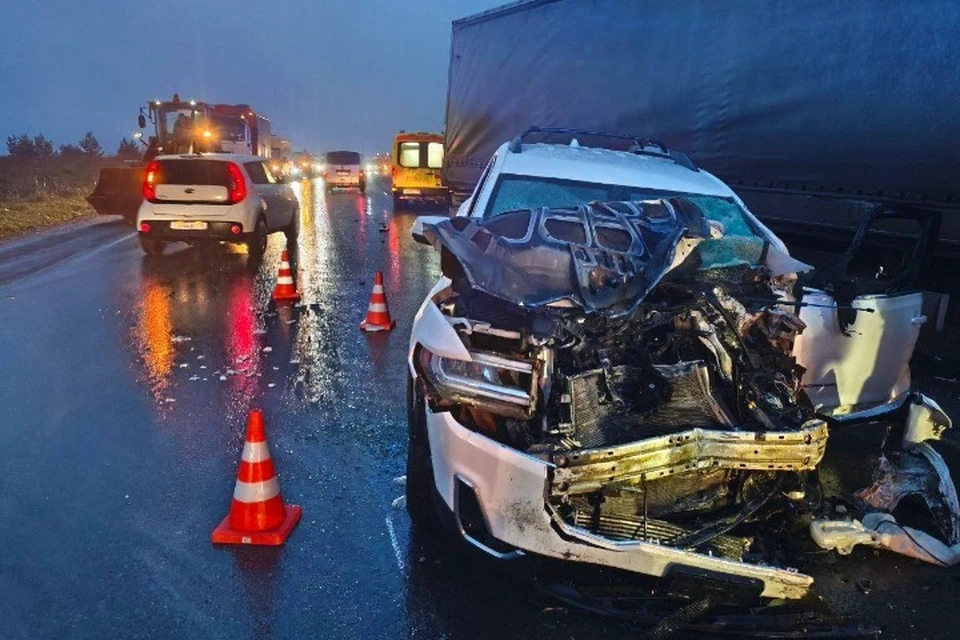 Водитель легковушки с травмами попал в больницу. Фото: Госавтоинспекция Удмуртии