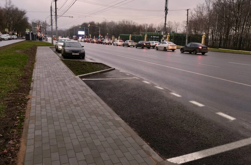 В Нижнем Новгороде завершено обустройство дополнительной парковочной зоны у парка «Швейцария». Фото: тг-канал Юрия Шалабаева