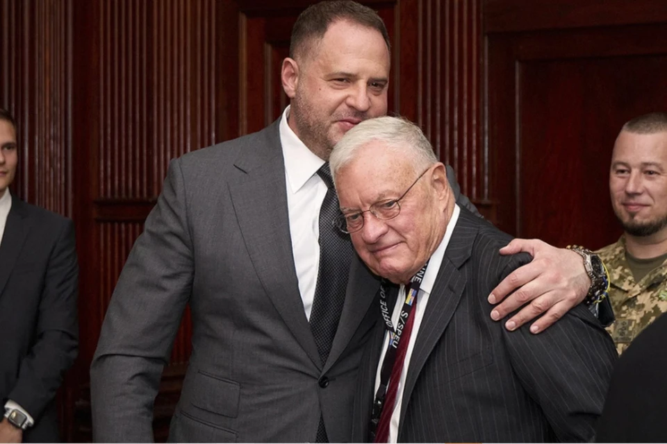 Келлог намерен уйти из администрации Трампа в январе 2026 года