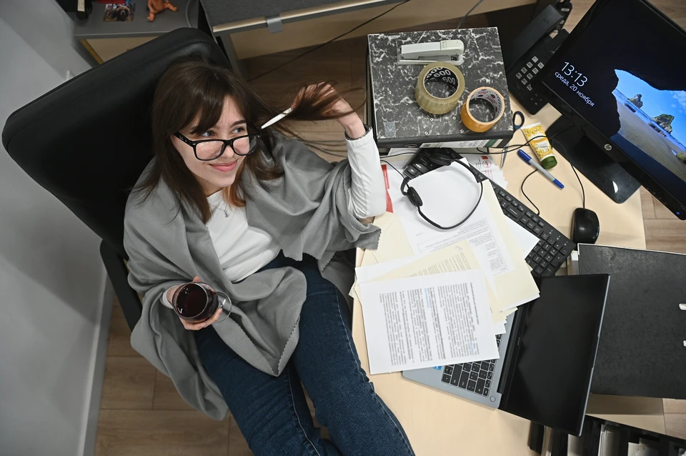 Наиболее оптимистично настроены мужчины и молодежь.