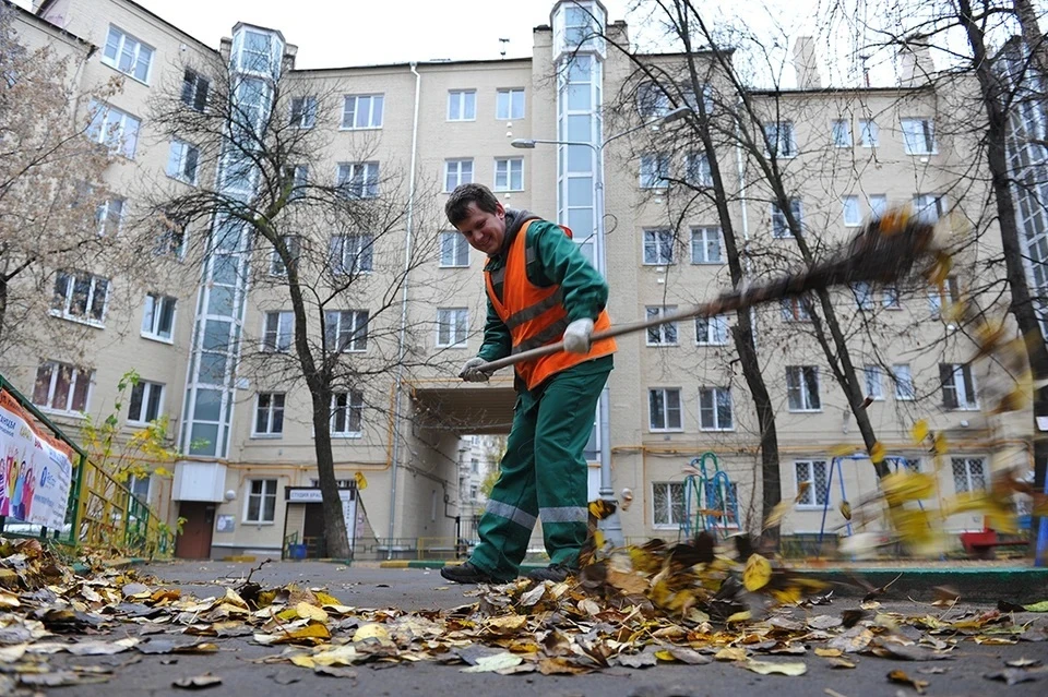 Зарплаты растут, а рабочих нет: в сфере ЖКХ образовался серьезный дефицит кадров
