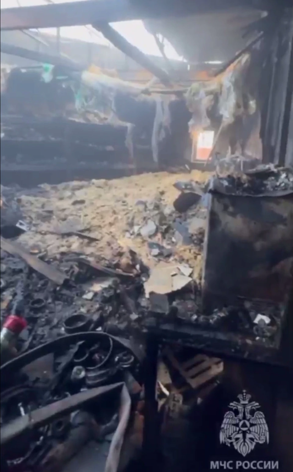 Мужчина погиб в результате пожара в автосервисе в Сормовском районе.