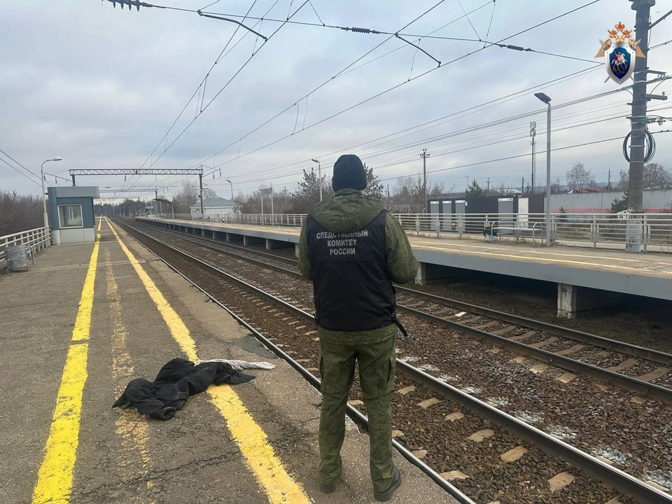 В Дзержинске проверяют обстоятельства гибели женщины на железнодорожных путях. Фото: Центральное МСУТ СКР