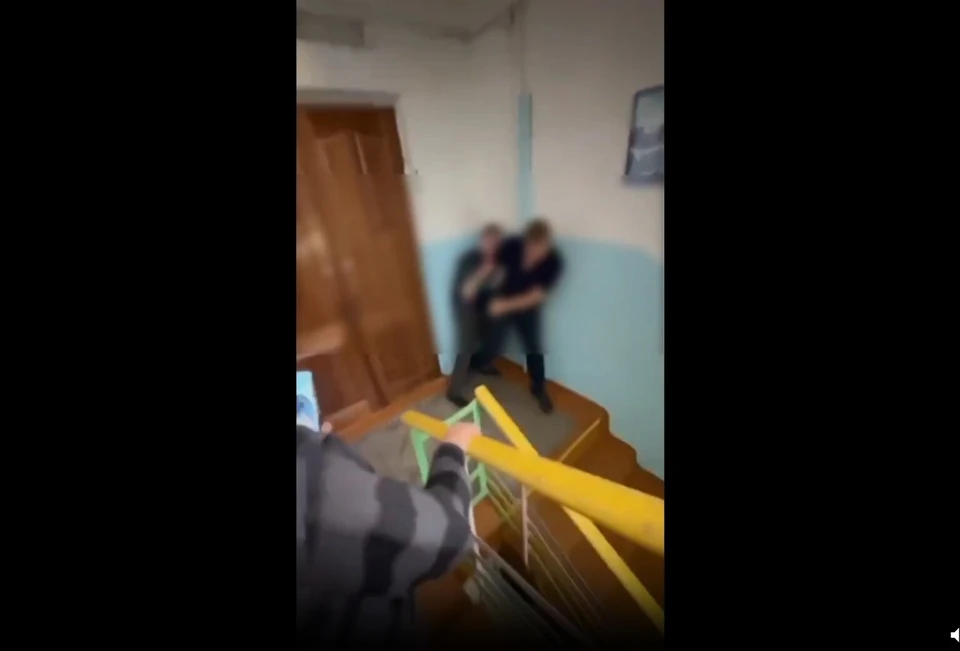 Фото: скриншот видео телеграм-канала «Жесть Омск»