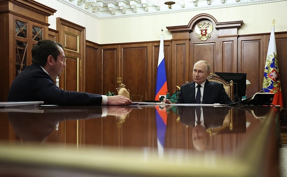 Владимир Путин и Андрей Чибис обсудили комплексный проект развития Арктики. Фото: kremlin.ru.