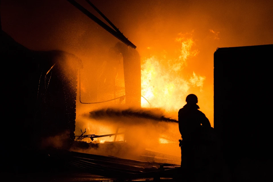 В Москве ликвидируют возгорание на хлебозаводе «Черемушинский»
