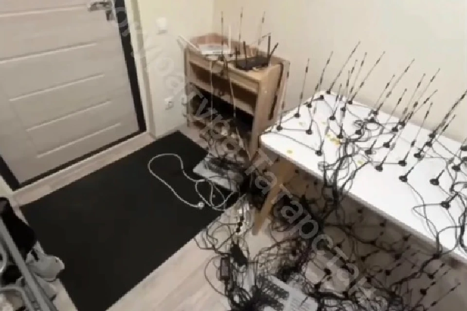 Оборудование было найдено в одной из городских квартир.