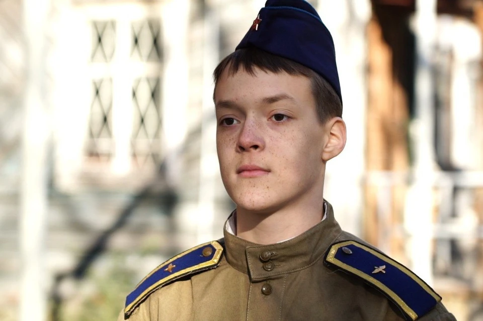 В съемках фильма о курсантах 2-й Ленинградской спецшколе ВВС принимали участие школьники. Фото: Николай Потешкин