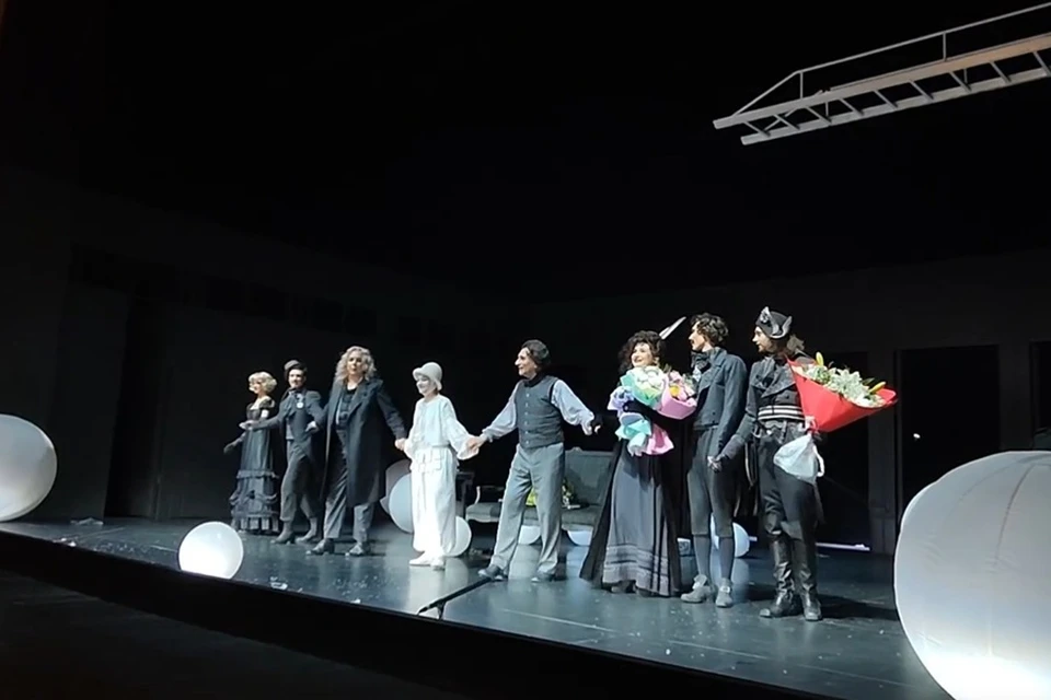 Артисты театра имени Евгения Вахтангова впервые выступили в Донецке. Фото: Донецкая муздрама