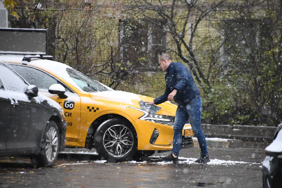 Таксист из Уфы во время выполнения заказа по доставке вычислил и помог задержать курьера мошенников