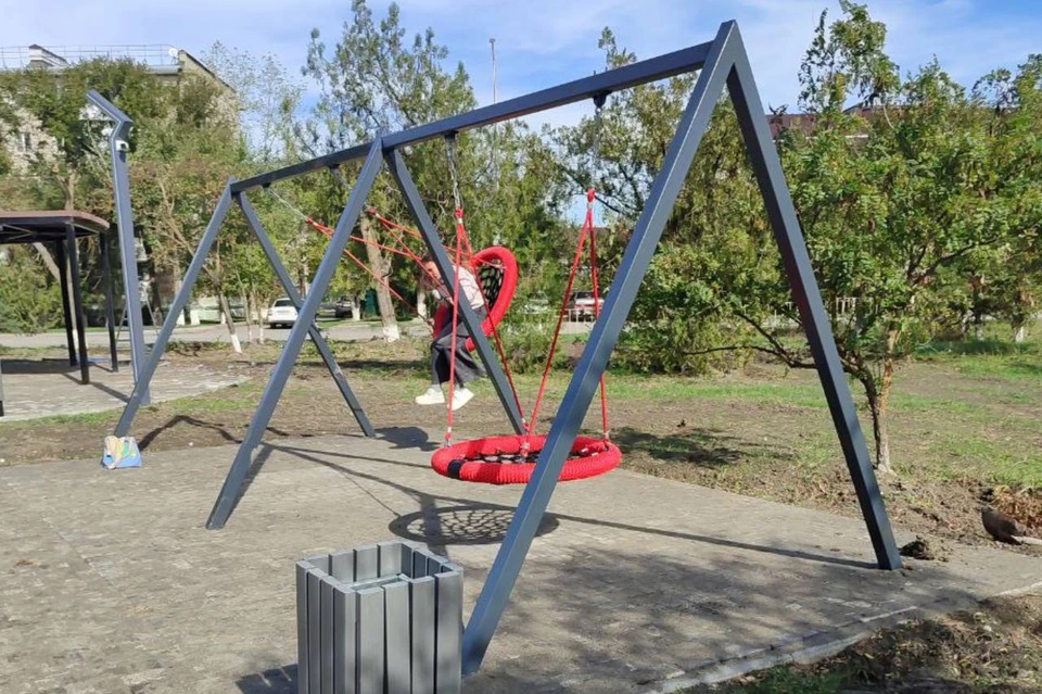 В Нефтекумске на Ставрополье благоустроили парковую зону. Фото: администрация Нефтекумского округа