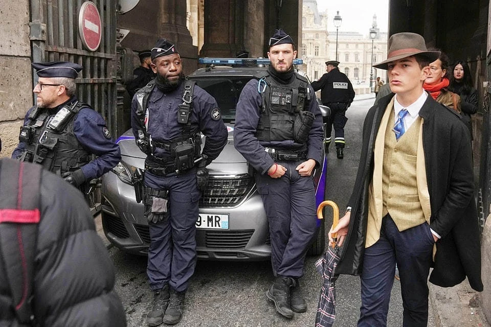 Сотрудников France Tеlеvisions эвакуировали из-за угрозы взрыва