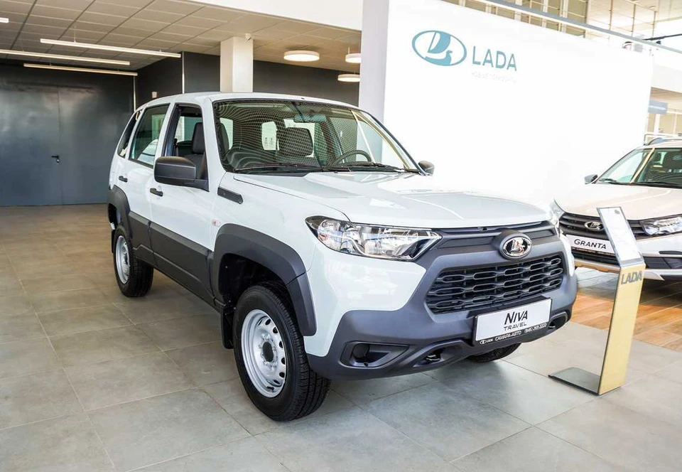 Цены на новую Нива Трэвел. FotograFFF / Shutterstock.com / Fotodom