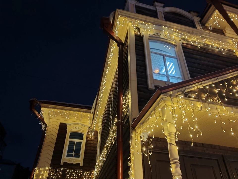 С приходом зимы Сибирские Афины засияли огнями. Фото: Елена Белоусова