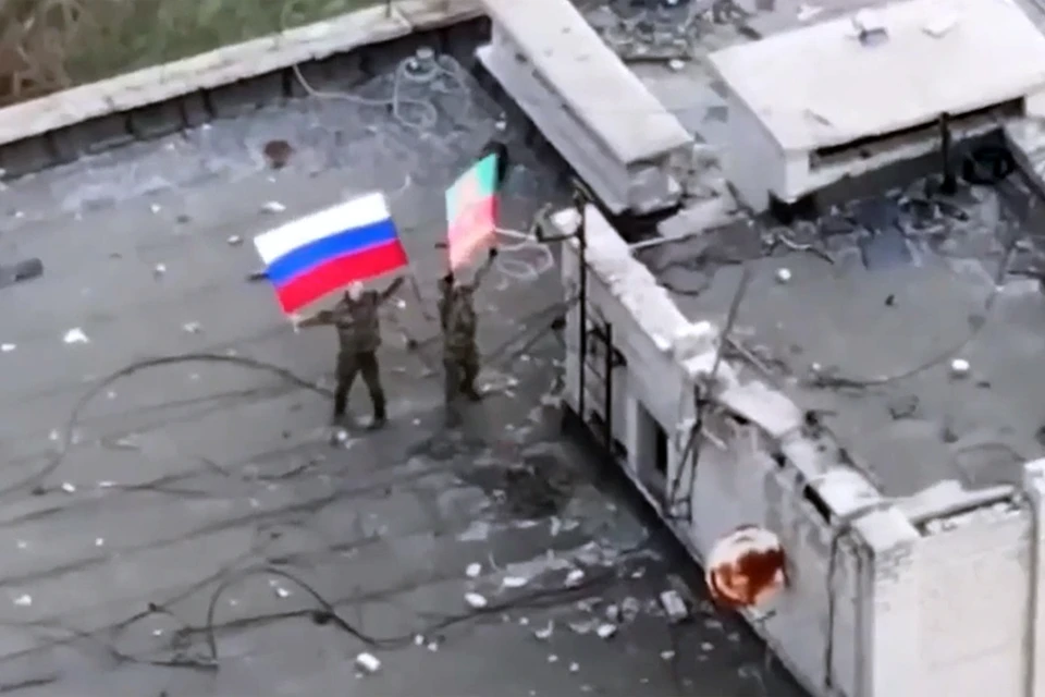 Первого декабря флаги ДНР и России появились уже на всех улицах освобожденного города