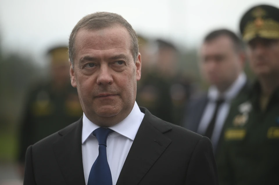 Медведев высказался о коррупционном скандале с участием Могерини: «На пенсии пошла в разнос»