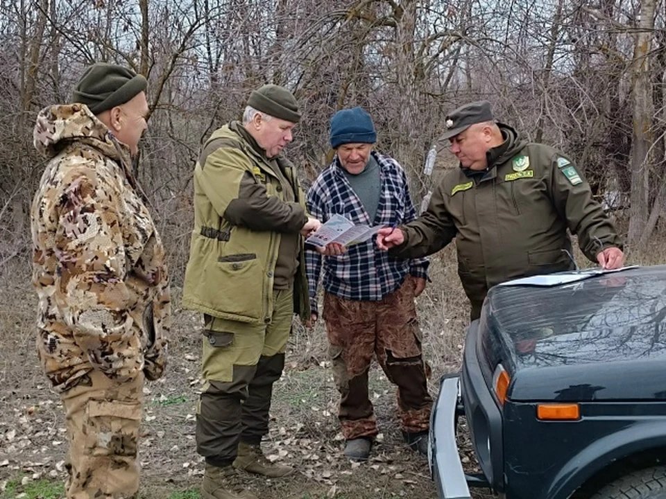 Госинспекторы проводят профилактические беседы с гражданами
