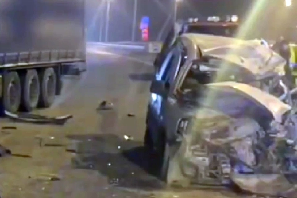 Три человека погибли в ДТП с грузовиком на трассе в Рязанской области