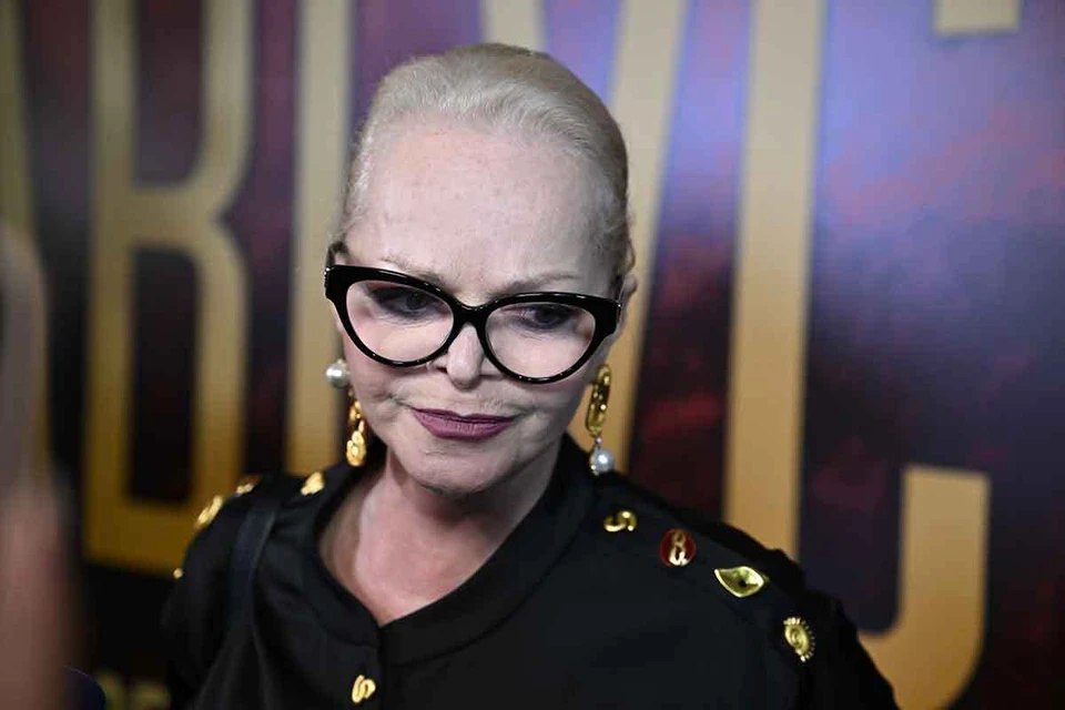 Лариса Долина пообещала вернуть деньги покупательнице своей квартиры