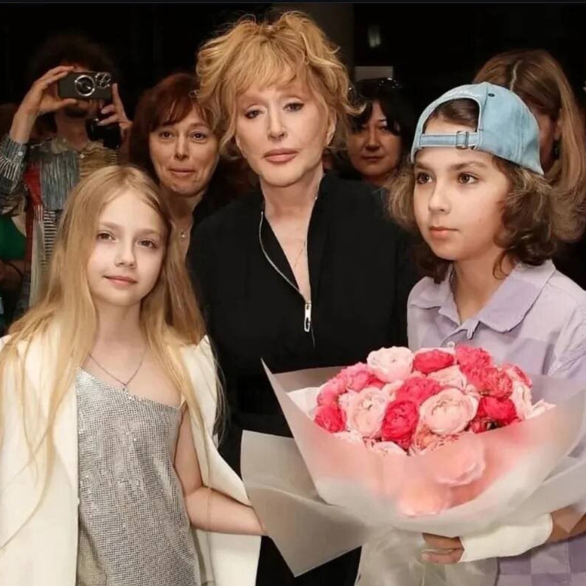Дочь Аллы Пугачевой и Максима Галкина* показала фото из Москвы: неужели  12-летняя Лиза Галкина тайно прилетела в Россию - KP.RU