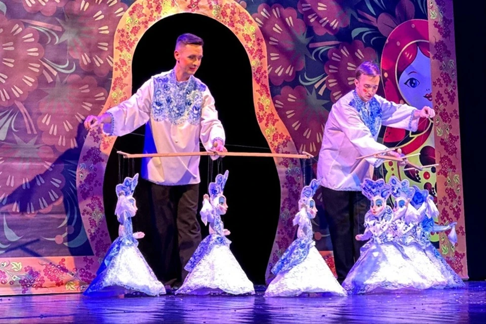 Донецкий театр кукол отправился на предновогодние гастроли. Фото: Минкультуры ДНР