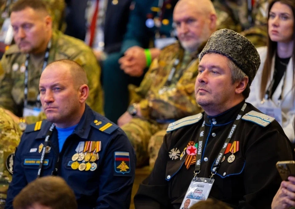 Пользу живого общения трудно переоценить. Фото: фонд «Защитники Отечества»