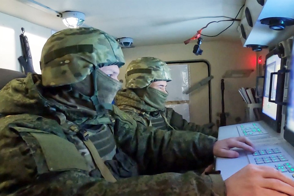 Небывалый рой: войска ВС РФ сбили 458 ударных дронов ВСУ самолетного типа